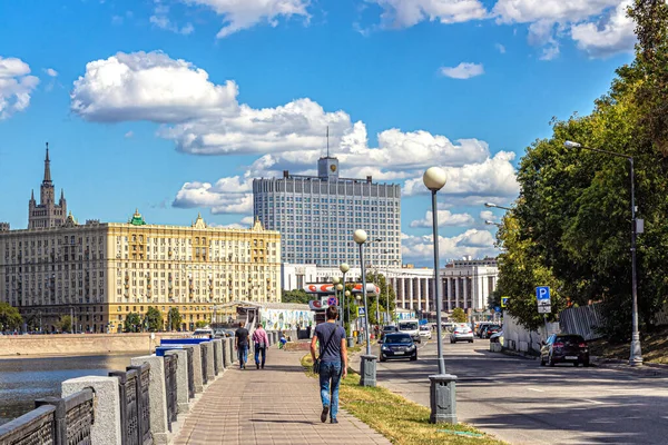 Moskova Rusya 2018 Sıcak Güneşli Bir Günde Taras Shevchenko Setinden — Stok fotoğraf