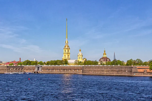 Petersburg Russia 2019 View Neva River High Gilded Spire Peter — Stock Photo, Image