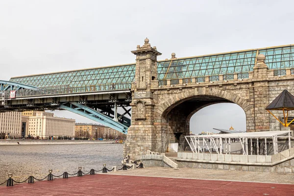 Moscú Rusia 2021 Puente Andreevsky Para Peatones Través Del Río — Foto de Stock