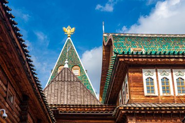 Moskova, Rusya, 07.29.2021. Çar 'ın tahta sarayı Alexey Mikhailovich Romanov Kolomenskoye' de.