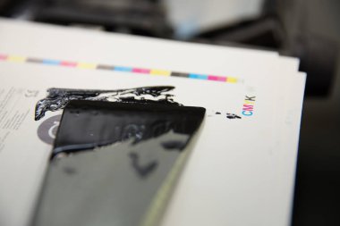 Yazdırma Süreci Mürekkep Rengi Endüstrisi. Medya Kavramı.