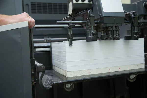 胶印机 胶印机 — 图库照片