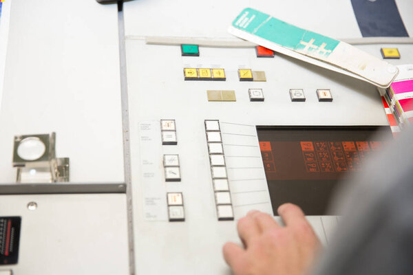 Press color management. Cmyk stripe loupe and color palette.