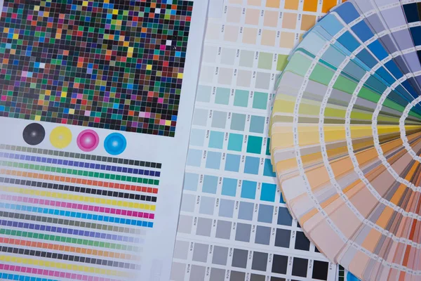 Press color management. Color palettes. Commercial printing.