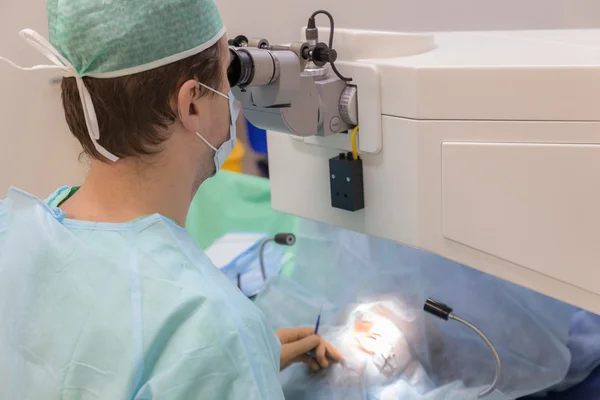 LASIK ophtalmology operation — Stock Photo, Image