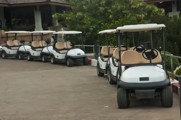 Golf Cart Nel Parcheggio — Foto Stock