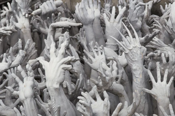 Hände Statue aus der Hölle, wat rong khun, chiang rai Provinz, thail Stockbild