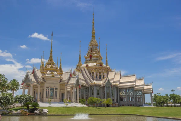 Templo tailandês, Wat Non Kum — Fotografia de Stock