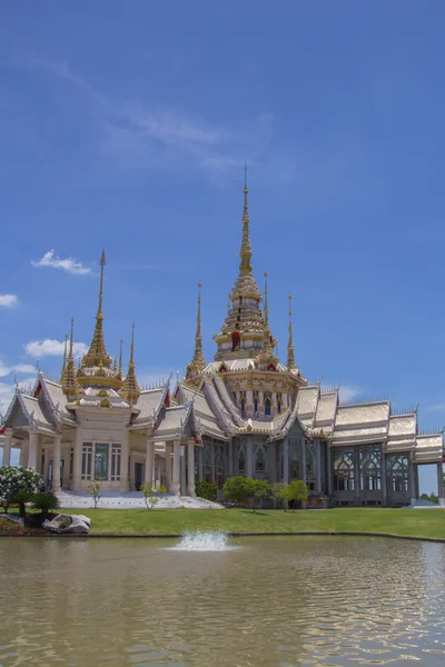 Thai temple ,Wat Non Kum — Stock Photo, Image