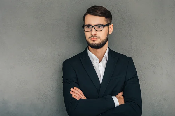 Joven empresario confiado — Foto de Stock