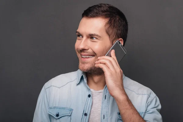 Handsome man with smartphone — Stock Photo, Image