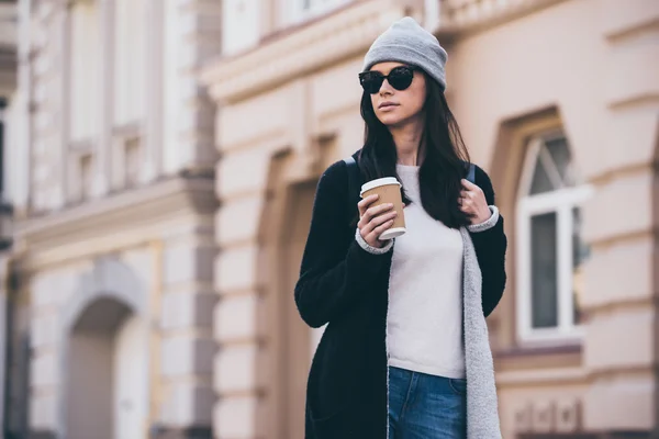 Beautiful woman  with coffee cup — Stock Photo, Image