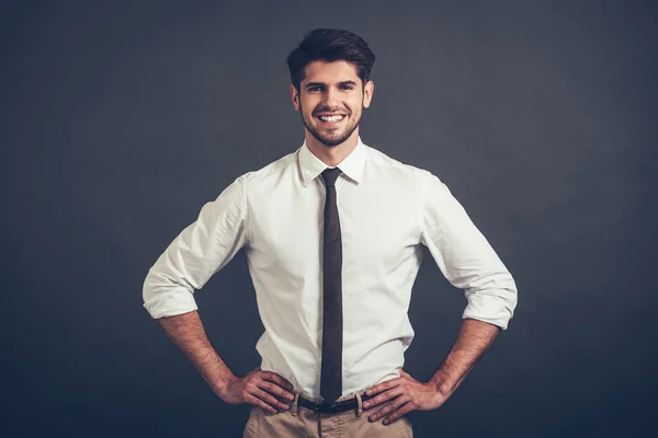 Giovane bell'uomo — Foto Stock