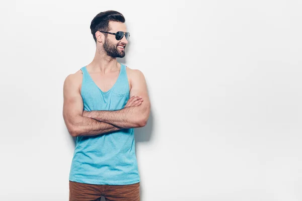 Hombre guapo en gafas de sol — Foto de Stock