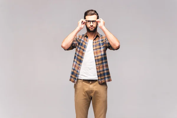 Bello uomo in abbigliamento casual — Foto Stock