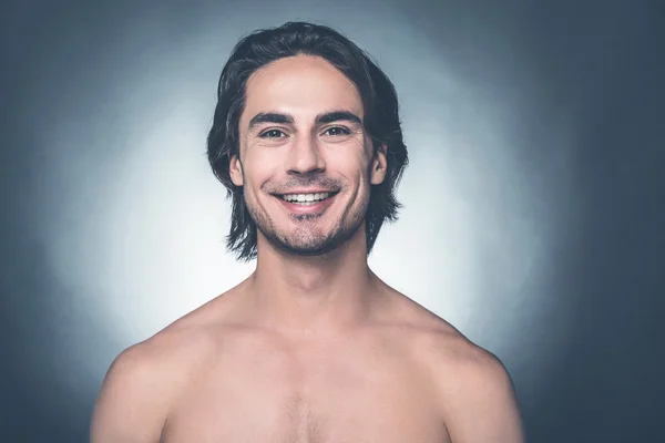 Portrait of young shirtless man — Stock Photo, Image
