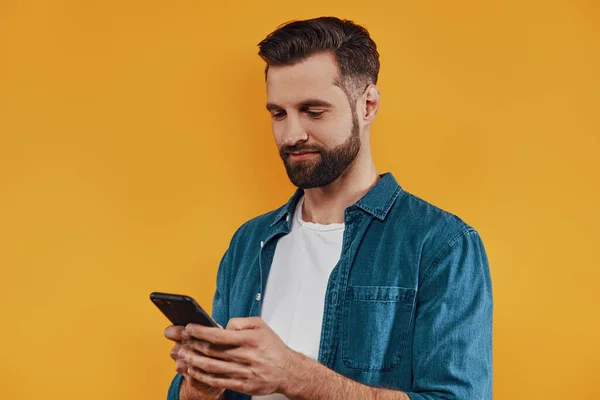 Handsome young man — Stock Photo, Image