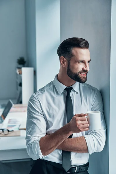 Handsome young man — Stock Photo, Image