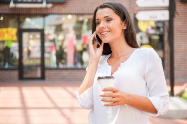 kahve fincanı holding ve Evet kadın