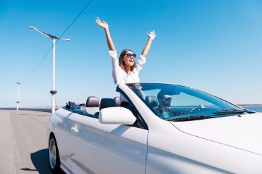 iki cabriolet içinde