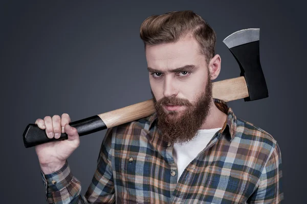 Selbstbewusster Holzfäller. — Stockfoto