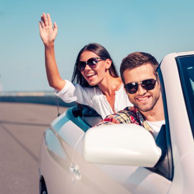 Cabrio içinde yolculuk zevk çift