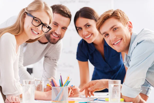 Gente alegre de negocios — Foto de Stock