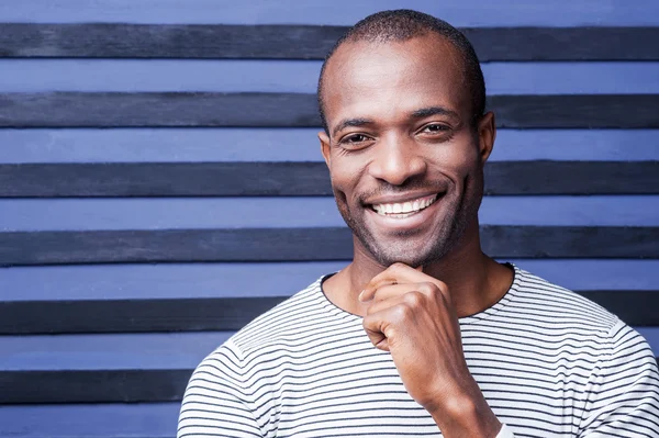 Feliz joven africano — Foto de Stock