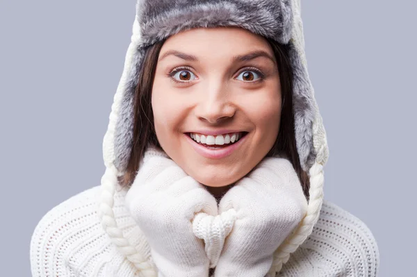 Woman wearing warm winter clothing — Stock Photo, Image