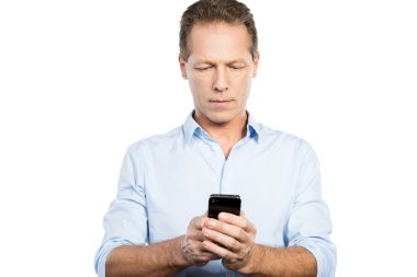 Emin olgun holding cep telefonu