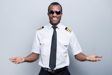 Mutlu Afrika pilot el hoş geldiniz