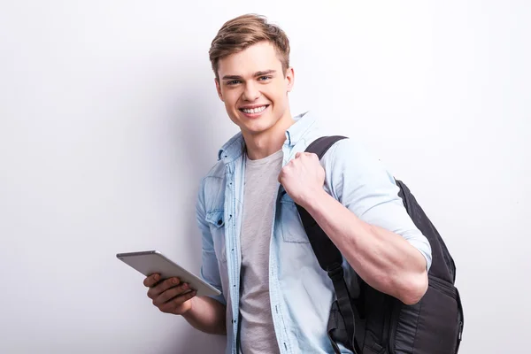 Guapo joven estudiante —  Fotos de Stock