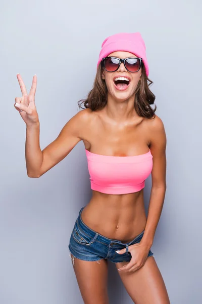 Attractive young woman in funky clothes — Stock Photo, Image