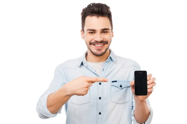 Człowiek wyświetlone telefon komórkowy — Zdjęcie stockowe