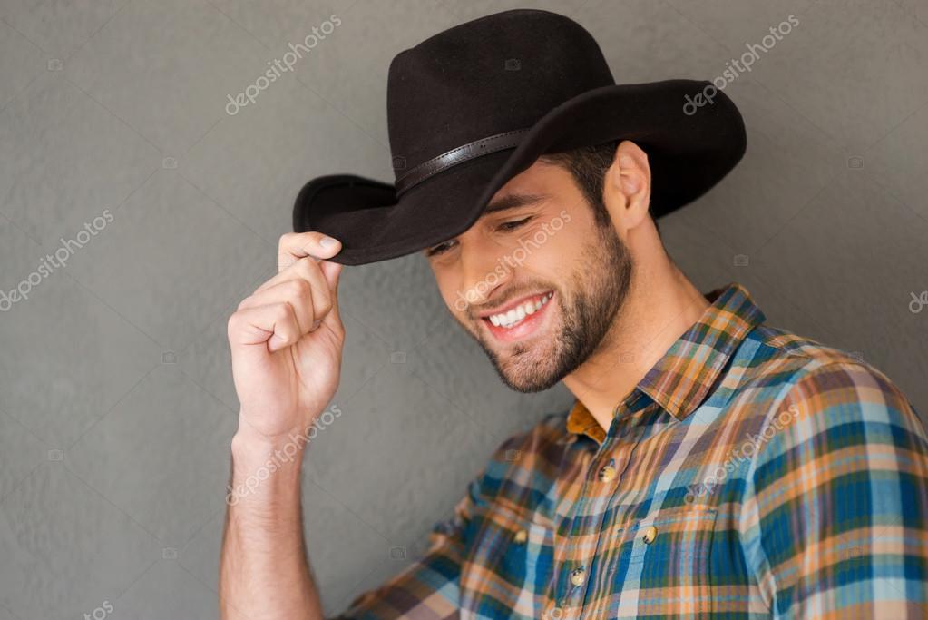 снимаю шляпу. мужчина приподнимает шляпу. приподнимает шляпу. человек снимает шляпу. снимаю шляпу.