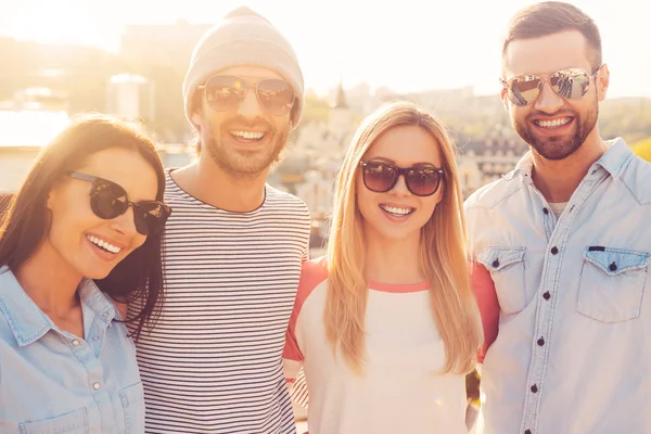 Cheerful people bonding to each other — Stock Photo, Image