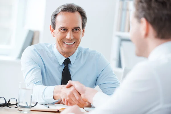 Business people shaking hands — Stock Photo, Image