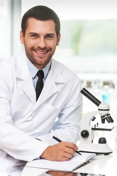 Confident scientist young scientist — Stock Photo, Image