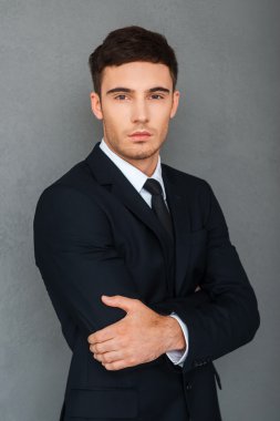 İşadamı geçti silah tutmak