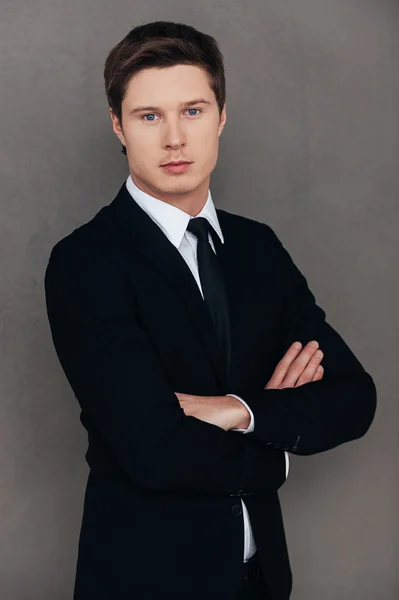 Confident young man in formalwear — Stock Photo, Image