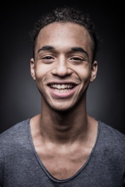 Afrika adam kameraya bakan