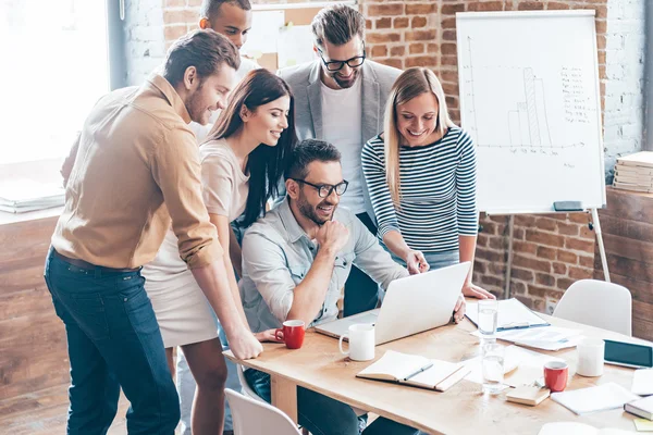 Cheerful young business people — Stock Photo, Image