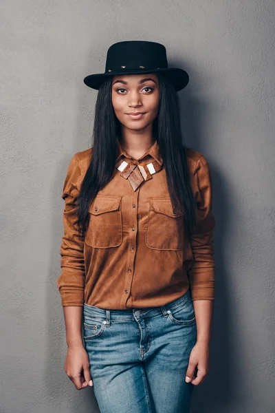 Beautiful young African woman — Stock Photo, Image