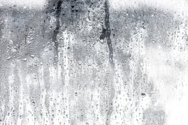 pencere üzerinde yoğunlaşma