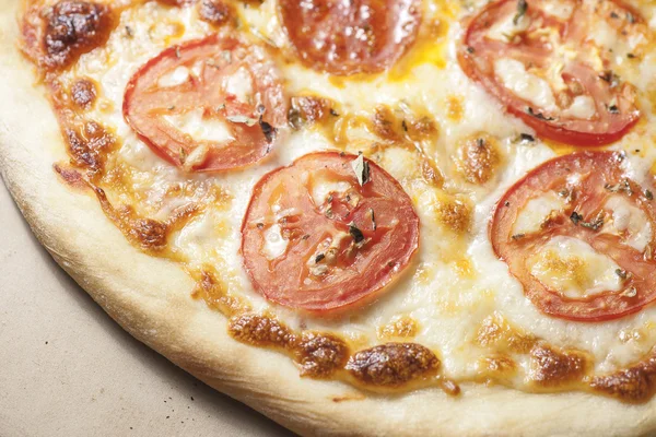 sıcak biberli pizza