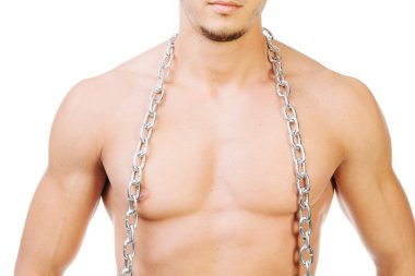 Zinciri ile göğüs