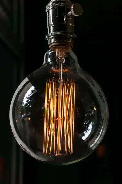 Light bulb pose — Stock Photo, Image