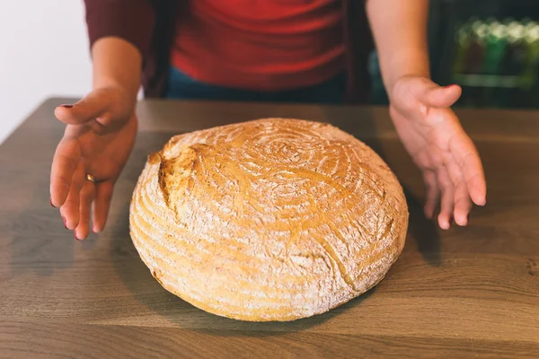 Irish bread pose — Stock Photo, Image