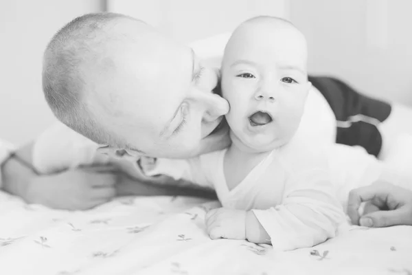 Father's affection pose — Stock Photo, Image