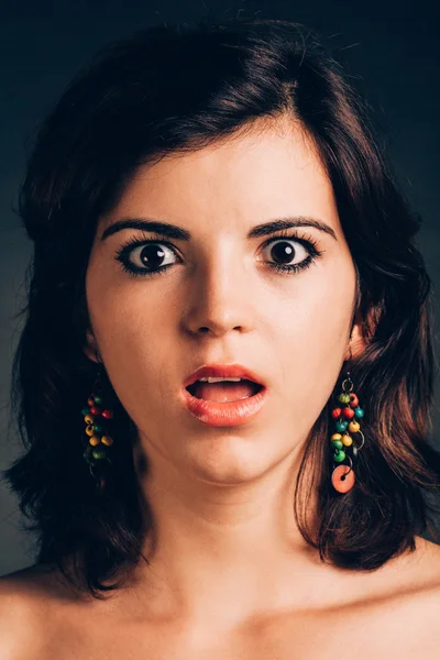 Shocked woman posing — Stock Photo, Image